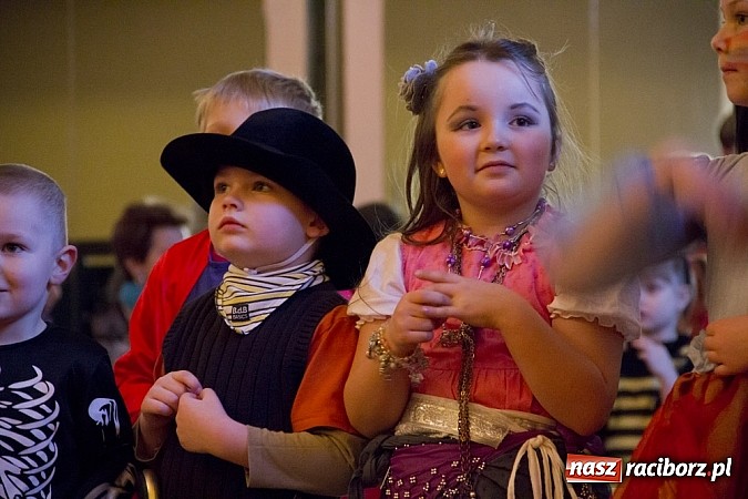 Zdjęcie w galerii na portalu naszraciborz.pl: Dziecięcy bal przebierańców w Krzanowicach wiadomości z regionu