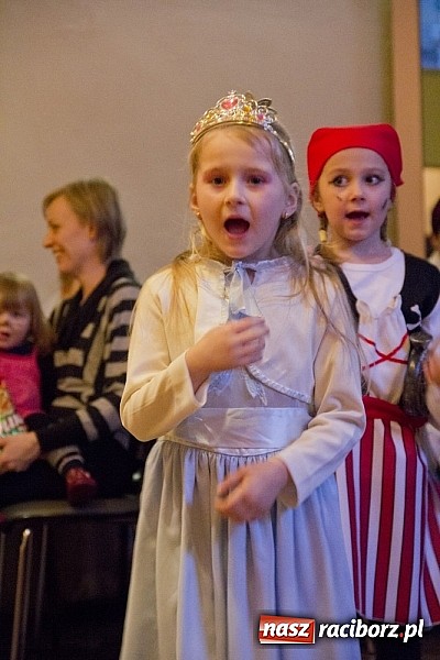 Zdjęcie w galerii na portalu naszraciborz.pl: Dziecięcy bal przebierańców w Krzanowicach wiadomości z regionu