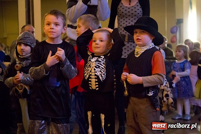Zdjęcie w galerii na portalu naszraciborz.pl: Dziecięcy bal przebierańców w Krzanowicach wiadomości z regionu