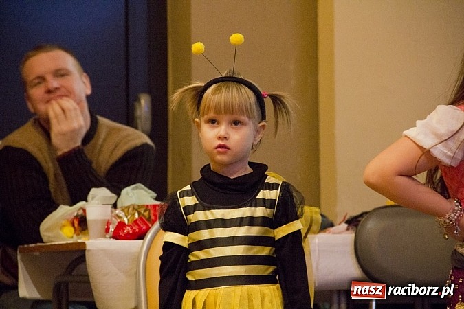 Zdjęcie w galerii na portalu naszraciborz.pl: Dziecięcy bal przebierańców w Krzanowicach wiadomości z regionu