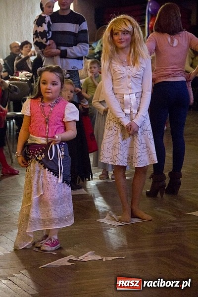 Zdjęcie w galerii na portalu naszraciborz.pl: Dziecięcy bal przebierańców w Krzanowicach wiadomości z regionu