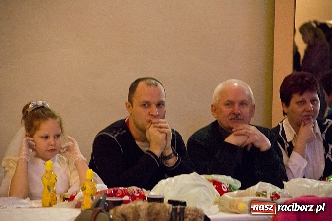 Zdjęcie w galerii na portalu naszraciborz.pl: Dziecięcy bal przebierańców w Krzanowicach wiadomości z regionu