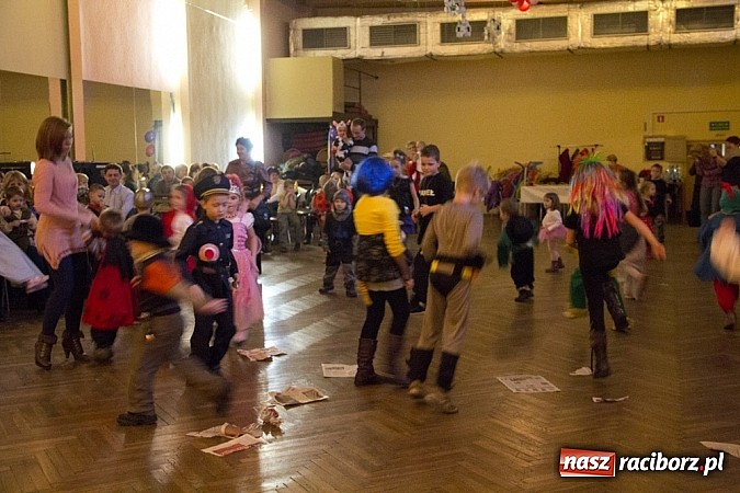 Zdjęcie w galerii na portalu naszraciborz.pl: Dziecięcy bal przebierańców w Krzanowicach wiadomości z regionu