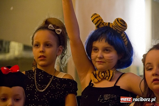 Zdjęcie w galerii na portalu naszraciborz.pl: Dziecięcy bal przebierańców w Krzanowicach wiadomości z regionu