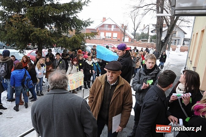 Zdjęcie w galerii na portalu naszraciborz.pl: Starosta wycofał projekt uchwały w sprawie łączenia ZSE i ZSZ. Sprawa wraca do komisji wiadomości z regionu
