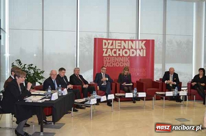 Zdjęcie w galerii na portalu naszraciborz.pl: Zamienić poprzemysłowe hałdy w zielone parki wiadomości z regionu