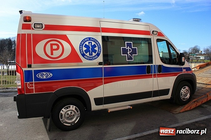 Zdjęcie w galerii na portalu naszraciborz.pl: Raciborski szpital będzie miał nowy ambulans wiadomości z regionu