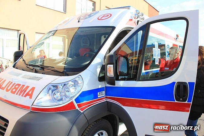 Zdjęcie w galerii na portalu naszraciborz.pl: Raciborski szpital będzie miał nowy ambulans wiadomości z regionu