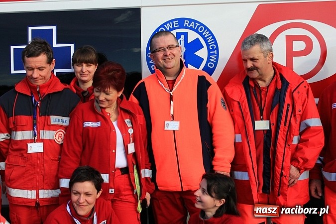 Zdjęcie w galerii na portalu naszraciborz.pl: Raciborski szpital będzie miał nowy ambulans wiadomości z regionu