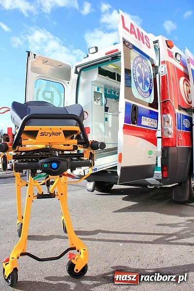 Zdjęcie w galerii na portalu naszraciborz.pl: Raciborski szpital będzie miał nowy ambulans wiadomości z regionu