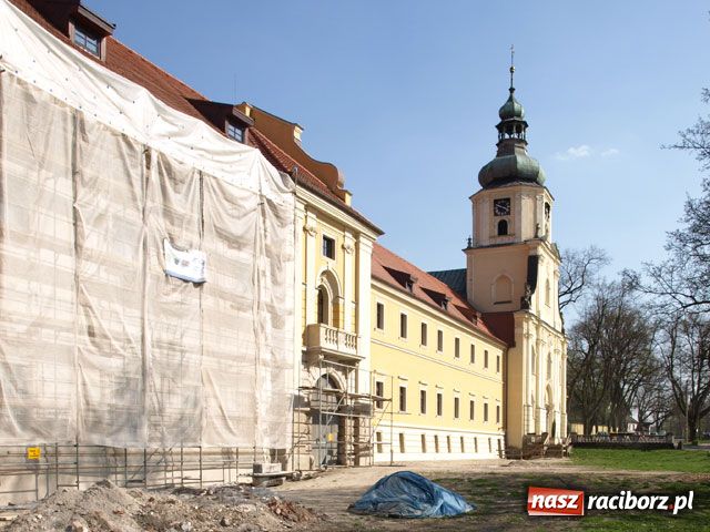 Zdjęcie w galerii na portalu naszraciborz.pl: Papieski dekret dla kościoła w Rudach wiadomości z regionu