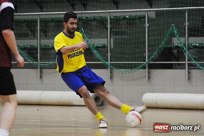 Zdjęcie w galerii na portalu naszraciborz.pl: HLPN: O utrzymanie do ostatniego meczu wiadomości z regionu