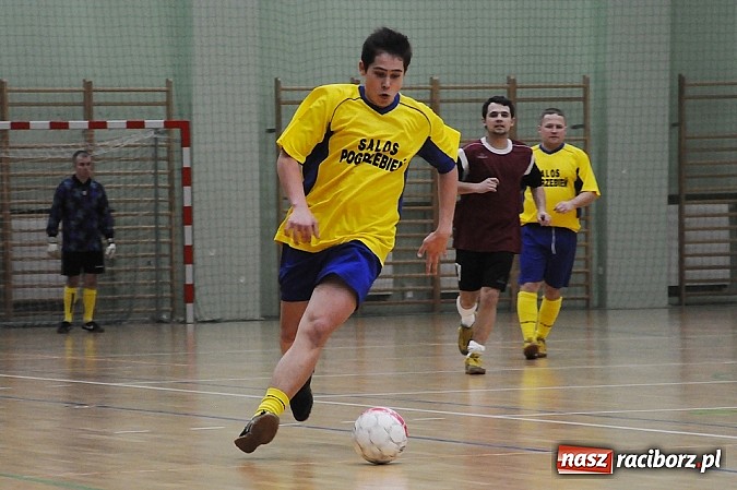 Zdjęcie w galerii na portalu naszraciborz.pl: HLPN: O utrzymanie do ostatniego meczu wiadomości z regionu