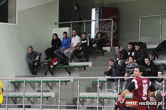 Zdjęcie w galerii na portalu naszraciborz.pl: HLPN: O utrzymanie do ostatniego meczu wiadomości z regionu