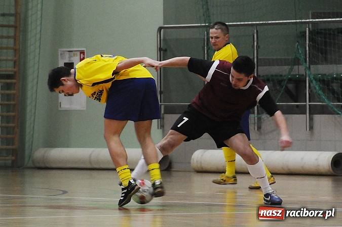 Zdjęcie w galerii na portalu naszraciborz.pl: HLPN: O utrzymanie do ostatniego meczu wiadomości z regionu
