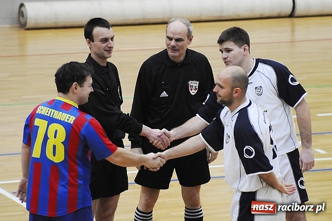 Zdjęcie w galerii na portalu naszraciborz.pl: HLPN: O utrzymanie do ostatniego meczu wiadomości z regionu