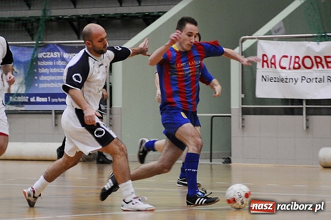 Zdjęcie w galerii na portalu naszraciborz.pl: HLPN: O utrzymanie do ostatniego meczu wiadomości z regionu