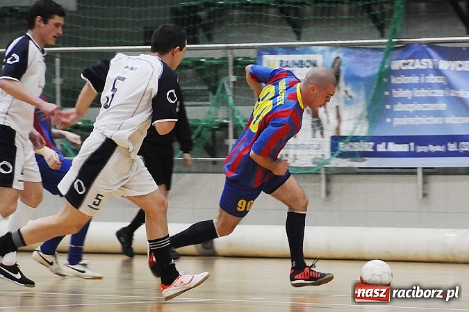 Zdjęcie w galerii na portalu naszraciborz.pl: HLPN: O utrzymanie do ostatniego meczu wiadomości z regionu