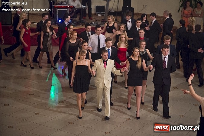 Zdjęcie w galerii na portalu naszraciborz.pl: Mistrzowie sportu z ZSOMS bawili się na studniówce w Rogowie wiadomości z regionu