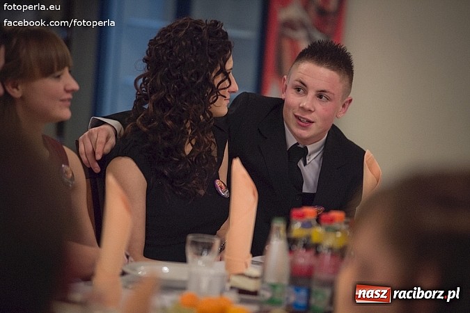 Zdjęcie w galerii na portalu naszraciborz.pl: Mistrzowie sportu z ZSOMS bawili się na studniówce w Rogowie wiadomości z regionu