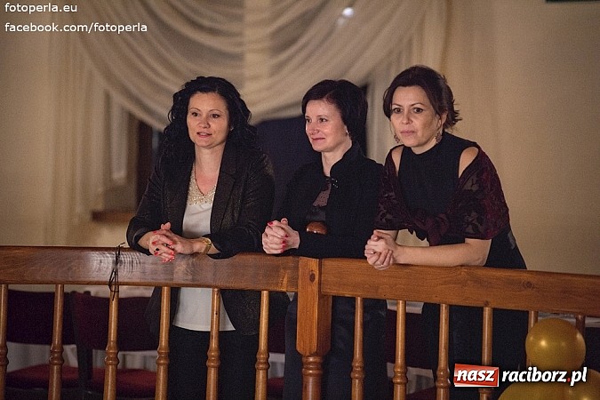 Zdjęcie w galerii na portalu naszraciborz.pl: Mistrzowie sportu z ZSOMS bawili się na studniówce w Rogowie wiadomości z regionu