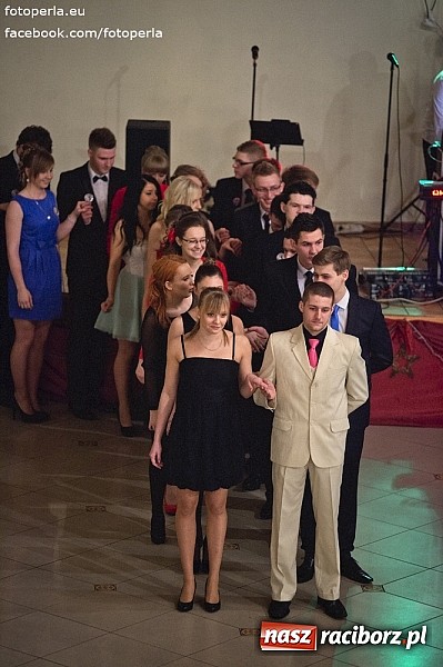 Zdjęcie w galerii na portalu naszraciborz.pl: Mistrzowie sportu z ZSOMS bawili się na studniówce w Rogowie wiadomości z regionu