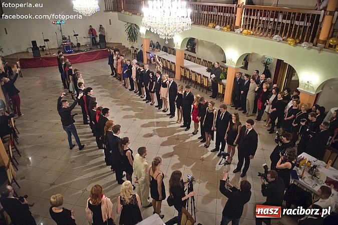 Zdjęcie w galerii na portalu naszraciborz.pl: Mistrzowie sportu z ZSOMS bawili się na studniówce w Rogowie wiadomości z regionu