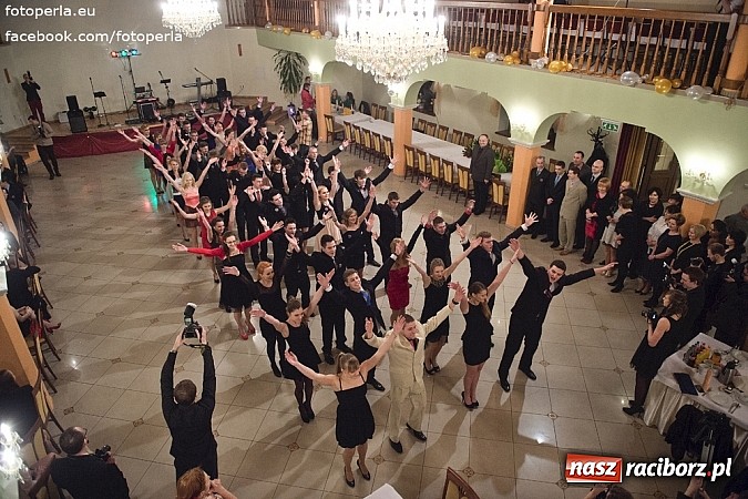 Zdjęcie w galerii na portalu naszraciborz.pl: Mistrzowie sportu z ZSOMS bawili się na studniówce w Rogowie wiadomości z regionu