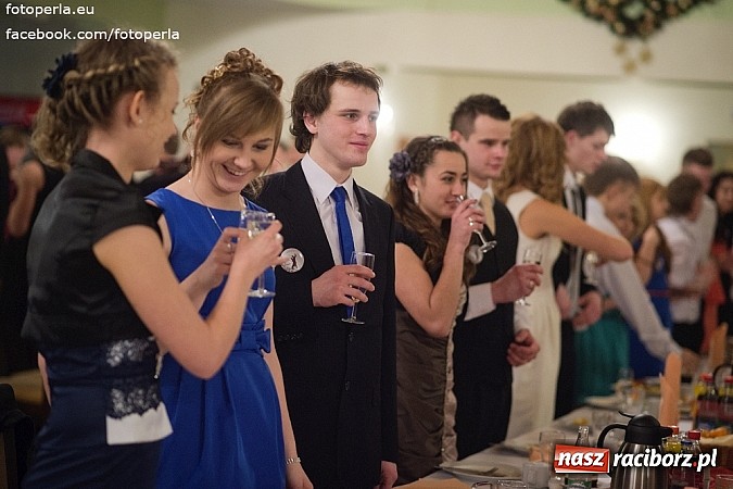 Zdjęcie w galerii na portalu naszraciborz.pl: Mistrzowie sportu z ZSOMS bawili się na studniówce w Rogowie wiadomości z regionu