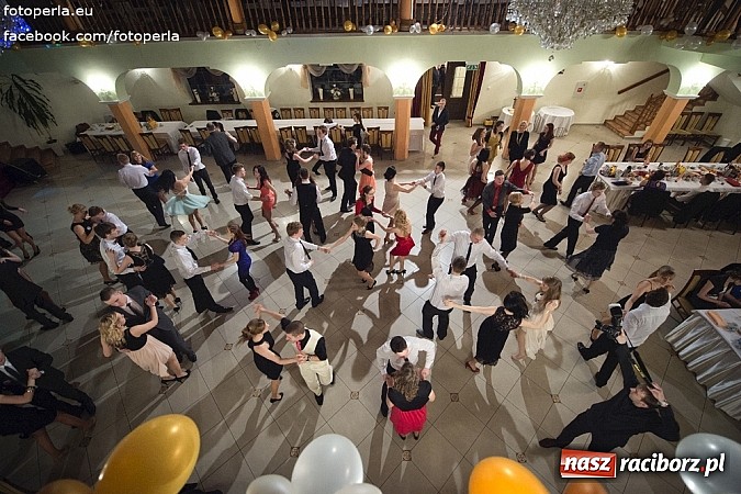 Zdjęcie w galerii na portalu naszraciborz.pl: Mistrzowie sportu z ZSOMS bawili się na studniówce w Rogowie wiadomości z regionu