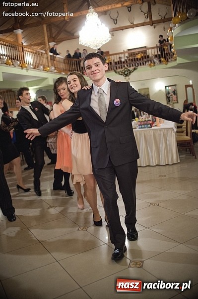 Zdjęcie w galerii na portalu naszraciborz.pl: Mistrzowie sportu z ZSOMS bawili się na studniówce w Rogowie wiadomości z regionu