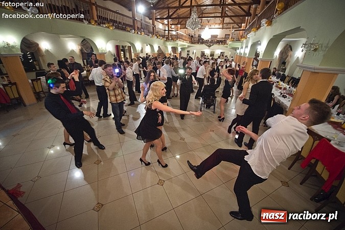 Zdjęcie w galerii na portalu naszraciborz.pl: Mistrzowie sportu z ZSOMS bawili się na studniówce w Rogowie wiadomości z regionu