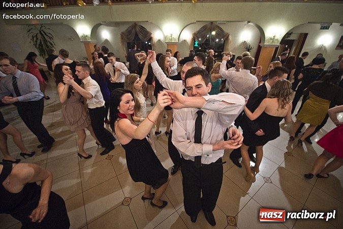 Zdjęcie w galerii na portalu naszraciborz.pl: Mistrzowie sportu z ZSOMS bawili się na studniówce w Rogowie wiadomości z regionu