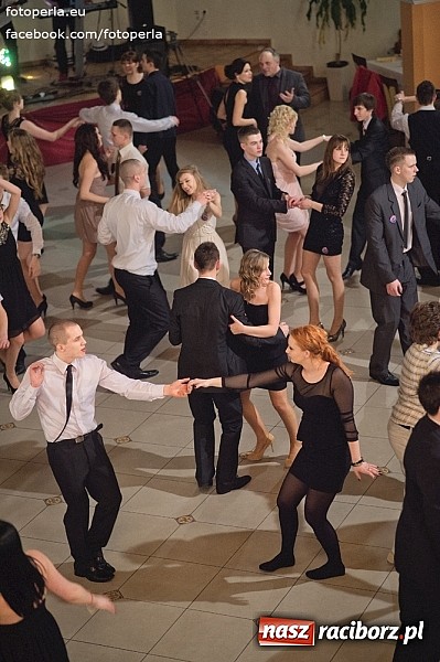 Zdjęcie w galerii na portalu naszraciborz.pl: Mistrzowie sportu z ZSOMS bawili się na studniówce w Rogowie wiadomości z regionu