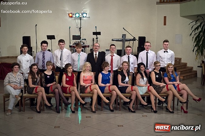 Zdjęcie w galerii na portalu naszraciborz.pl: Mistrzowie sportu z ZSOMS bawili się na studniówce w Rogowie wiadomości z regionu