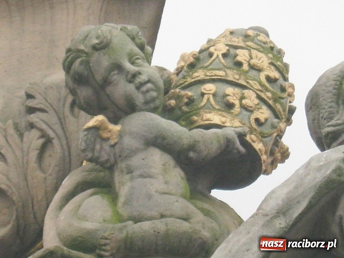 Zdjęcie w galerii na portalu naszraciborz.pl: Niszczeją zabytki w centrum Raciborza wiadomości z regionu