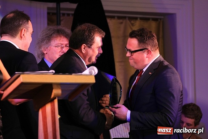 Zdjęcie w galerii na portalu naszraciborz.pl: W tej gminie warto inwestować, czyli Gala Przedsiębiorców w Pietrowicach Wielkich wiadomości z regionu