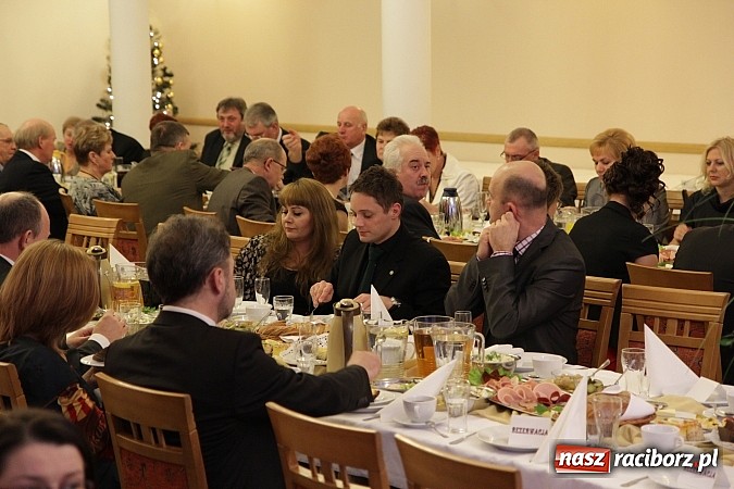 Zdjęcie w galerii na portalu naszraciborz.pl: W tej gminie warto inwestować, czyli Gala Przedsiębiorców w Pietrowicach Wielkich wiadomości z regionu