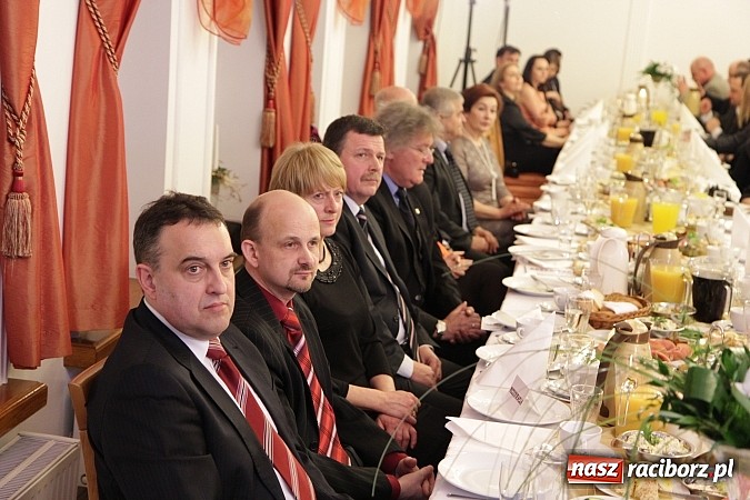 Zdjęcie w galerii na portalu naszraciborz.pl: W tej gminie warto inwestować, czyli Gala Przedsiębiorców w Pietrowicach Wielkich wiadomości z regionu