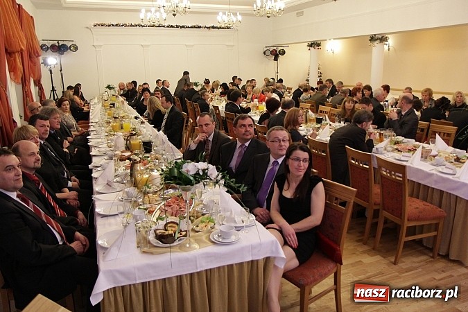 Zdjęcie w galerii na portalu naszraciborz.pl: W tej gminie warto inwestować, czyli Gala Przedsiębiorców w Pietrowicach Wielkich wiadomości z regionu