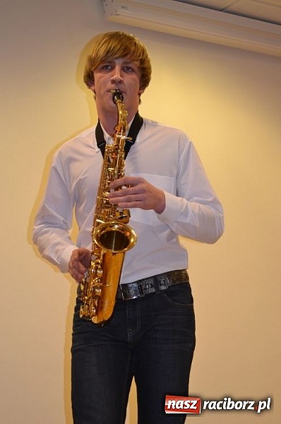 Zdjęcie w galerii na portalu naszraciborz.pl: Karnawałowe rytmy zabrzmiały na Zamku wiadomości z regionu