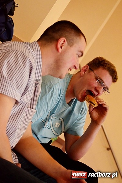 Zdjęcie w galerii na portalu naszraciborz.pl: Zacięta walka o awans do fazy play-off wiadomości z regionu