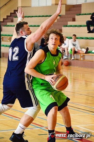 Zdjęcie w galerii na portalu naszraciborz.pl: Zacięta walka o awans do fazy play-off wiadomości z regionu
