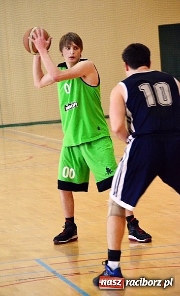 Zdjęcie w galerii na portalu naszraciborz.pl: Zacięta walka o awans do fazy play-off wiadomości z regionu