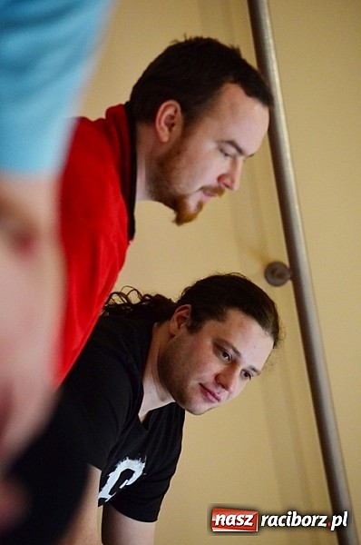 Zdjęcie w galerii na portalu naszraciborz.pl: Zacięta walka o awans do fazy play-off wiadomości z regionu