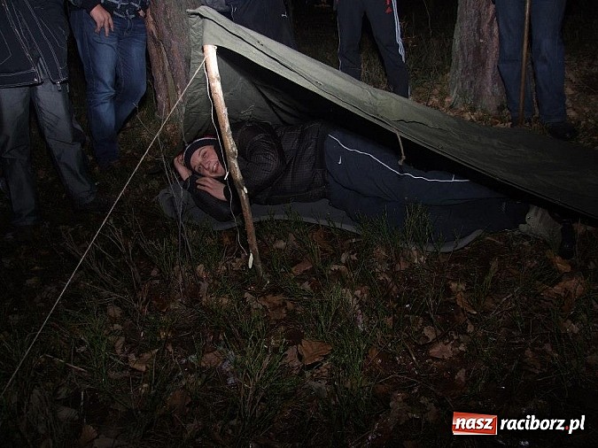 Zdjęcie w galerii na portalu naszraciborz.pl: Nocny survival w Kuźni Raciborskiej wiadomości z regionu