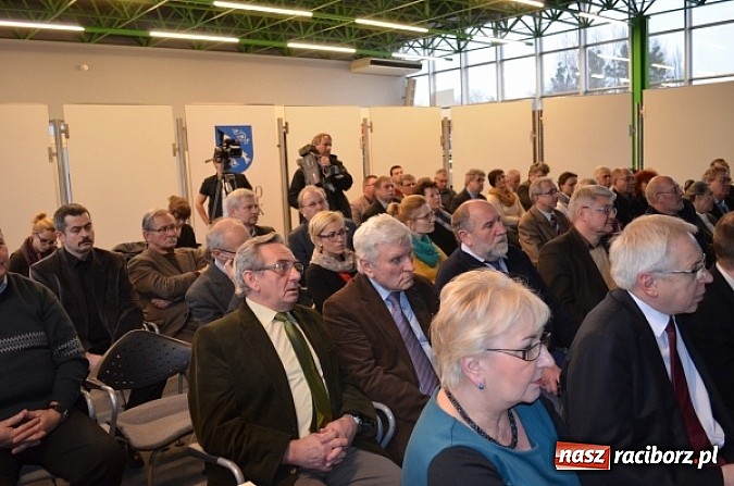 Zdjęcie w galerii na portalu naszraciborz.pl: W walce z niską emisją w śląskich miastach wiadomości z regionu