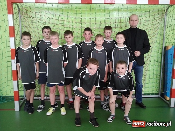 Zdjęcie w galerii na portalu naszraciborz.pl: Gminne rozgrywki basketa w Pawłowie wiadomości z regionu