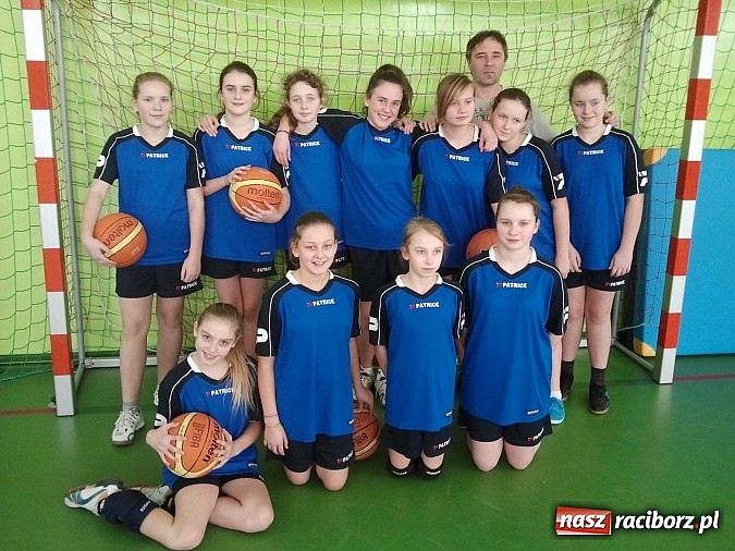 Zdjęcie w galerii na portalu naszraciborz.pl: Gminne rozgrywki basketa w Pawłowie wiadomości z regionu