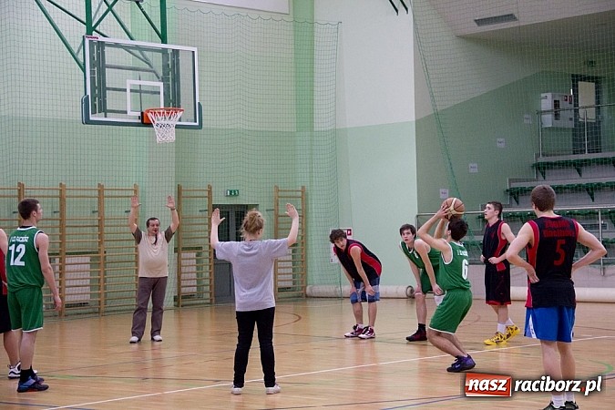 Zdjęcie w galerii na portalu naszraciborz.pl: I LO ma najlepszych koszykarzy w Raciborzu wiadomości z regionu